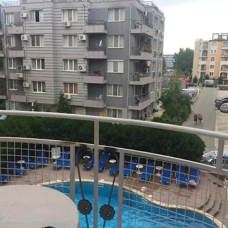 Bratanov Bahami Apartment